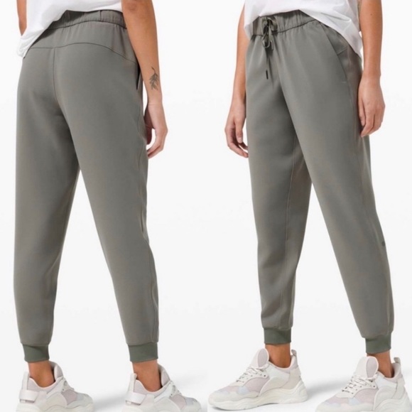 lululemon athletica Pants - Lululemon On The Fly Woven Jogger Pants Gray Size 8